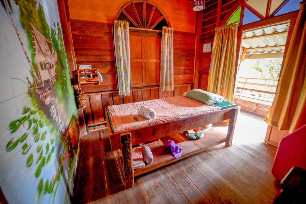 Mrk Resort & Massage Lop Buri Exterior foto